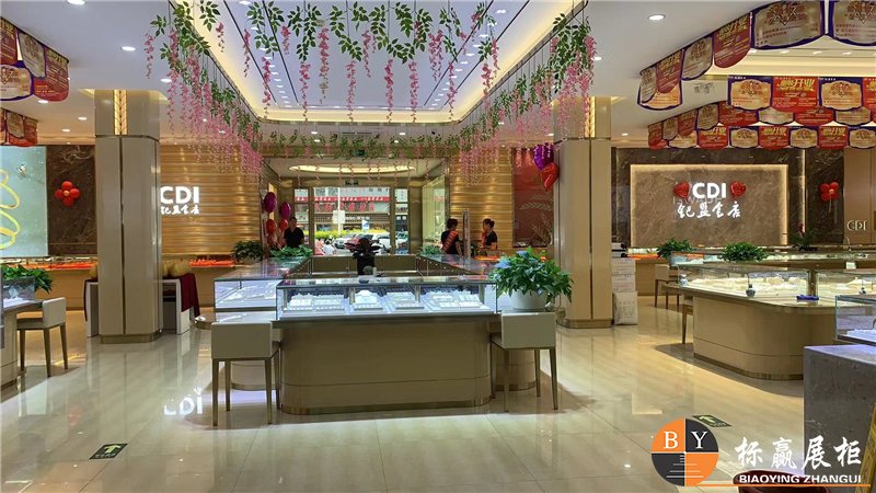 珠宝展柜要做到好质量和价格实惠